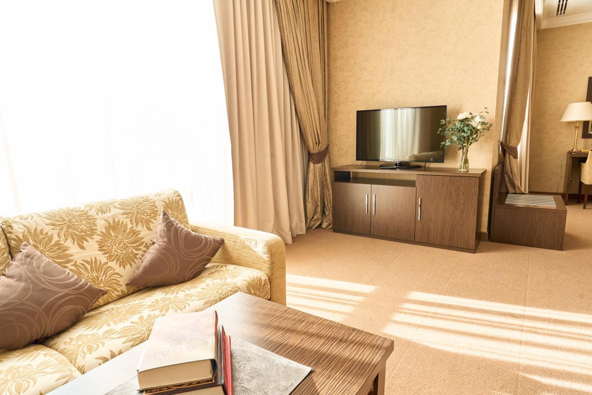 שימקנט Kainar Hotel מראה חיצוני תמונה