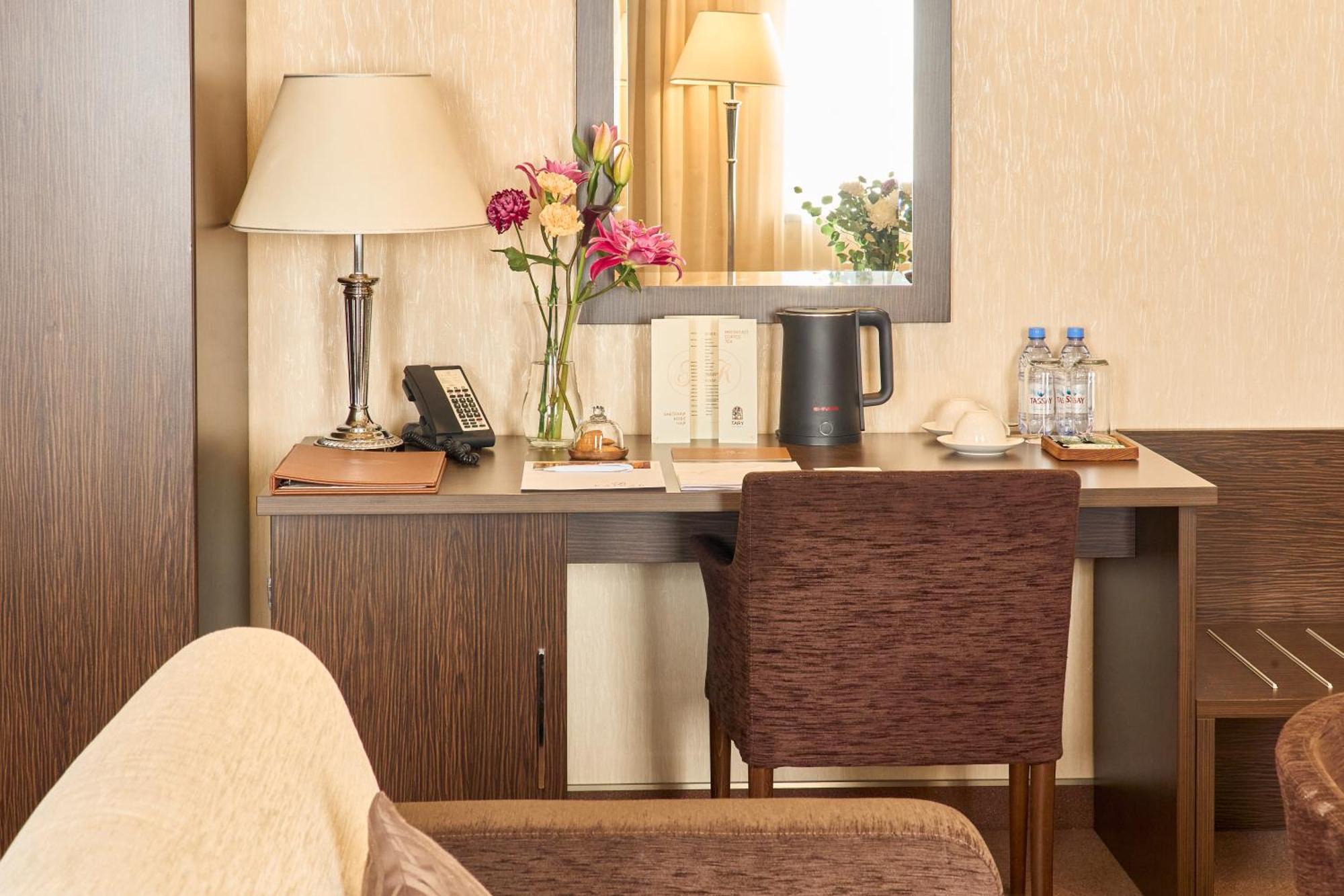 שימקנט Kainar Hotel מראה חיצוני תמונה